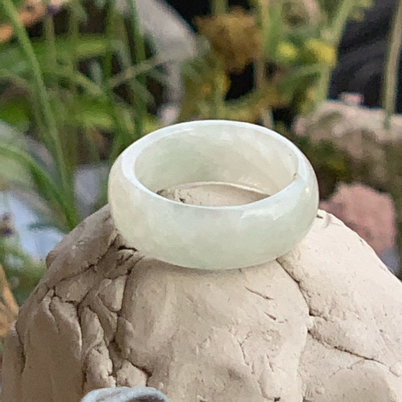 Real jade ring  light green jade - Picture 6 of 6